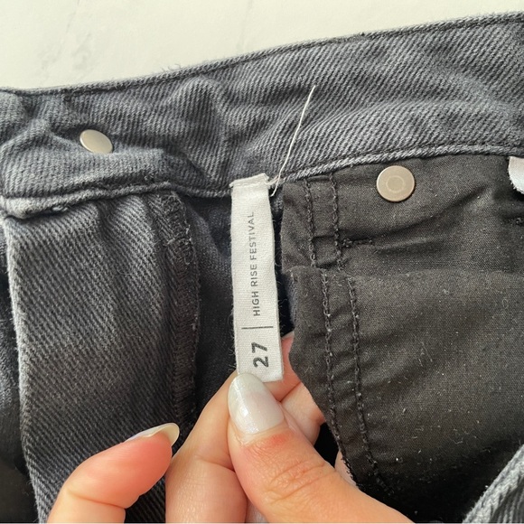 Pacsun High Waisted Festival Shorts in Black Frayed Ripped Denim Women’s Size 27 - Picture 5 of 6